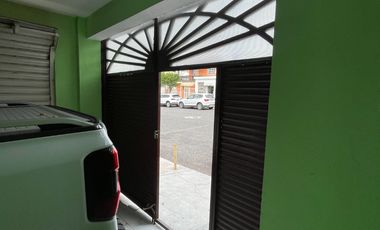 VENTA EDIFICIO DE 3 NIVELES CON AREA PARA OFICINAS Y LOCAL COMERCIAL