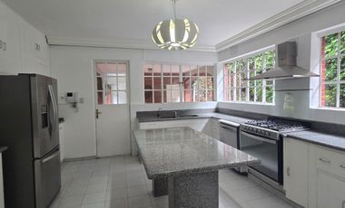 Casa en venta, en Lomas Hipódromo, Naucalpan de Juárez, Edo. de México