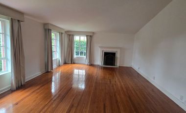 Casa en venta, en Lomas Hipódromo, Naucalpan de Juárez, Edo. de México