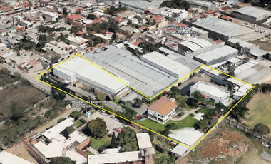 Corporativo con Bodega y Oficinas - Oportunidad para empresas o Desarrolladores!