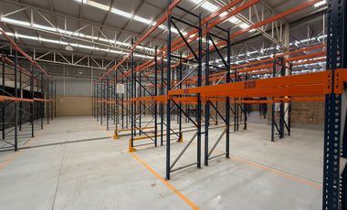 Corporativo con Bodega y Oficinas - Oportunidad para empresas o Desarrolladores!