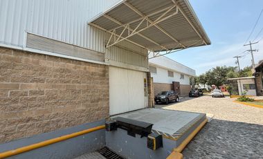 Corporativo con Bodega y Oficinas - Oportunidad para empresas o Desarrolladores!