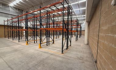 Corporativo con Bodega y Oficinas - Oportunidad para empresas o Desarrolladores!