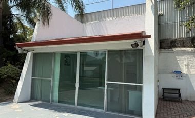 Corporativo con Bodega y Oficinas - Oportunidad para empresas o Desarrolladores!