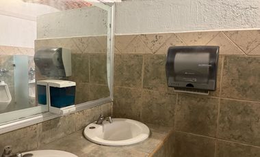 Corporativo con Bodega y Oficinas - Oportunidad para empresas o Desarrolladores!