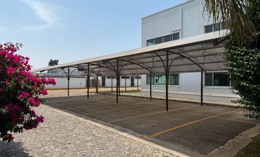 Corporativo con Bodega y Oficinas - Oportunidad para empresas o Desarrolladores!