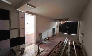 VENDO CASA – TERRENO VILLA EL SALVADOR / 140 M2 /  SC 3 GP 10  / USD 89,000 DOLARES / CERCA A AV. MARIATEGUI Y AV. CENTRAL.
