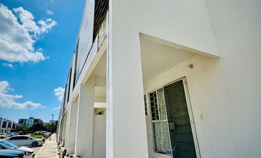 Oportunidad! Casa 2 recs con alberca y seguridad en Playa del Carmen