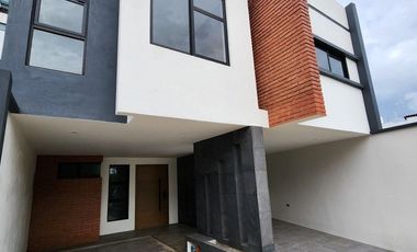 NUEVA, Moderna, Amplia, Elegante, con Roof Garden en Zona Ánimas