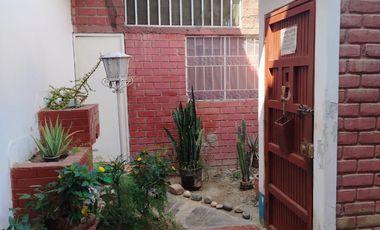 VENTA CASA CALLE LOS ZAFIROS URB. MIRAFLORES CASTILLA PIURA