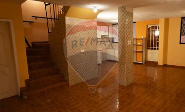 CASA EN VENTA CALLE LINEA FÉRREA, SAN ANTONIO