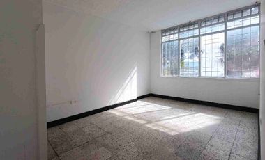 Vendo apartamento segundo piso, bifamiliar Provenza