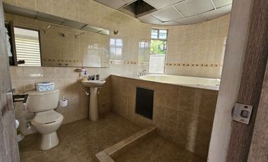 PRECIOSA Y AMPLÍSIMA CASA CAMPESTRE DE 340 M2 EN LOTE DE 480M2 EN EL SECTOR DE LA FLORIDA