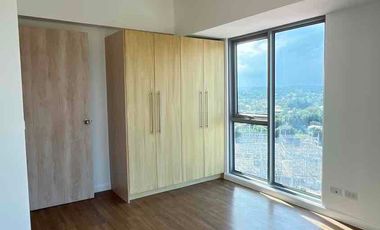 3-BR Brandnew Condo at Patio Suites For Sale