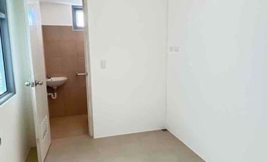 3-BR Brandnew Condo at Patio Suites For Sale
