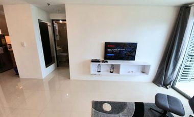 FOR SALE: 1-Bedroom Condominium in Bristol at Parkway Place, Muntinlupa