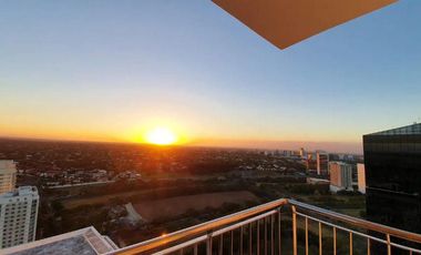 FOR SALE: 1-Bedroom Condominium in Bristol at Parkway Place, Muntinlupa