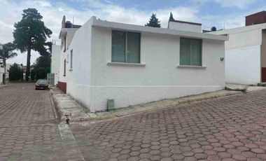 Casa en Renta, Fracc Privado, Jardines de San Gabriel, Tlax. vigilancia las 24 horas, excelente ubicación.