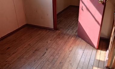 SE ARRIENDA CASA EN CENTRO DE LOS ÁNGELES