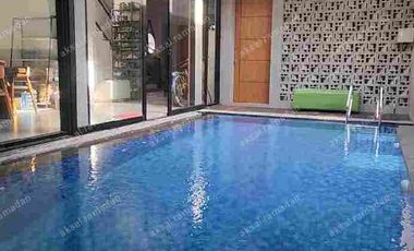 Rumah Lux Kolam Renang Furnished Dekat Griya Arcamanik Kota Bandung