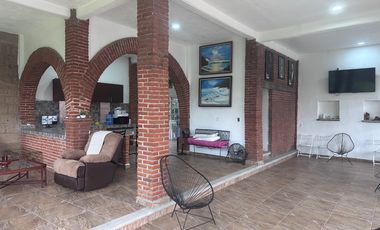 En venta casa sola con alberca en Yautepec, Morelos