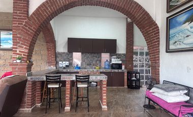 En venta casa sola con alberca en Yautepec, Morelos