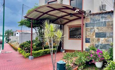 CASA CLUB, Km 12 Vía a la Costa, Alquilo casa  2 plantas, 3 dormitorios, $880