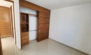 CASA NUEVA EN VENTA CON ROOF GARDEN Y ACABADOS MODERNOS. ZONA VALDEPEÑAS, CERCA CUCEA.