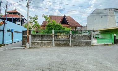RUMAH TANAH LUAS DI MALIOBORO COCOK DIJADIKAN GUEST HOUSE
