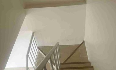 Last Unit / High-end / Penthouse with Balcony / 120sqm