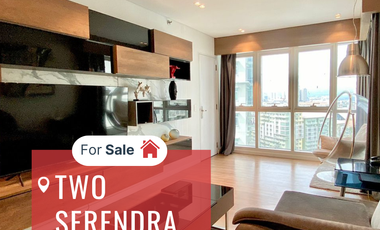🔥  HOT DEAL ALERT! 🔥  Interior-Decorated 3-Bedroom Corner Unit now available at 📍 Two Serendra, Taguig City! 🏙️