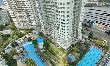 🔥  HOT DEAL ALERT! 🔥  Interior-Decorated 3-Bedroom Corner Unit now available at 📍 Two Serendra, Taguig City! 🏙️