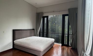 House for Rent at Cilandak Jakarta Selatan (Inside Compound), Private Pool with Furnished