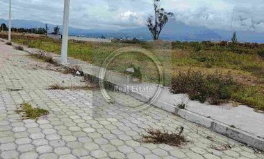 Se vende 20 hectáreas             6 hectáreas.                       4 hectárea de terreno a 10 dolares cada mts2.