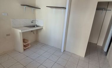 Suite En Alquiler en Urdesa Central,  Planta Baja, 1 Habitación, 1 Baño, Norte de Guayaquil.