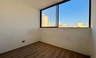 Se Vende Acogedor Depto 2dormitorio+estacionam. Metro Ñuñoa