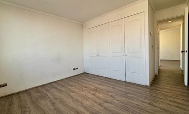 Se Vende Acogedor Depto 2dormitorio+estacionam. Metro Ñuñoa