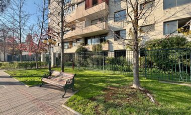 Se Vende Acogedor Depto 2dormitorio+estacionam. Metro Ñuñoa