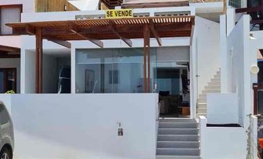 VENDO CASA DE PLAYA PRIMERA FILA