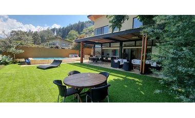 CASA EN RENTA Y VENTA CON ACCESO AL LAGO