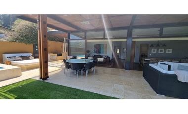 CASA EN RENTA Y VENTA CON ACCESO AL LAGO