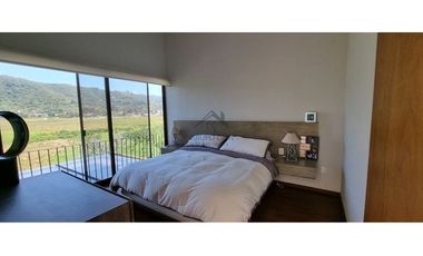 CASA EN RENTA Y VENTA CON ACCESO AL LAGO