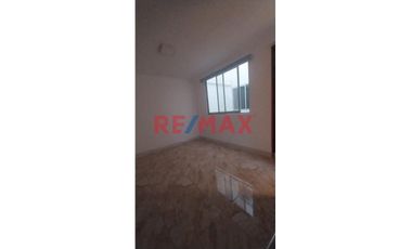 Alquiler De Habitacion En 2Do Piso//ID: 1144814