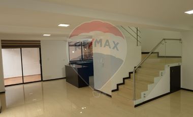 Casa en venta calle Río Puyango, sector El Retorno