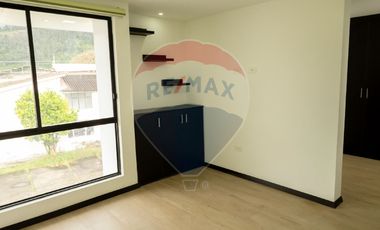 Casa en venta calle Río Puyango, sector El Retorno