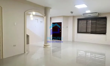 Casa en alquiler Las Crucitas - ideal para negocio o vivienda