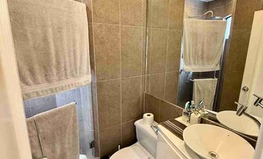 Venta de hermosa casa en Vía Samborondon Km 5, cerca a plaza Lagos.