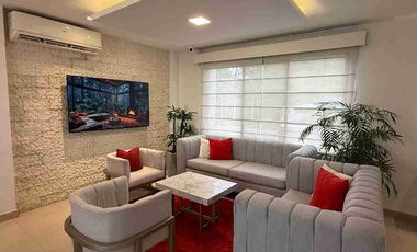 Venta de hermosa casa en Vía Samborondon Km 5, cerca a plaza Lagos.