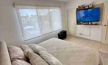 Venta de hermosa casa en Vía Samborondon Km 5, cerca a plaza Lagos.