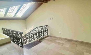 VENDO O ALQUILO 2 CASAS JUNTAS DE 2 PLANTAS EN URDESA CENTRAL